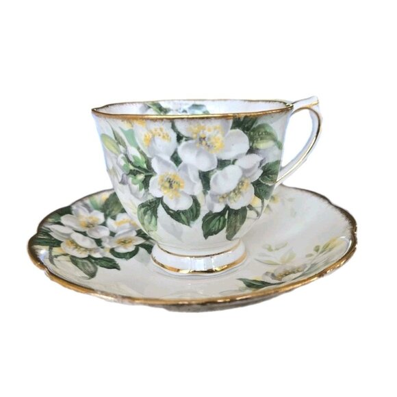 Royal Albert England Orange Blossom Tea Cup & Saucer - Picture 1 of 5